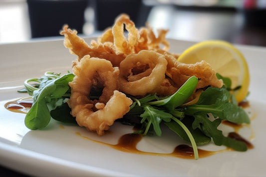 Knusprige gebratene Calamari -Ringe